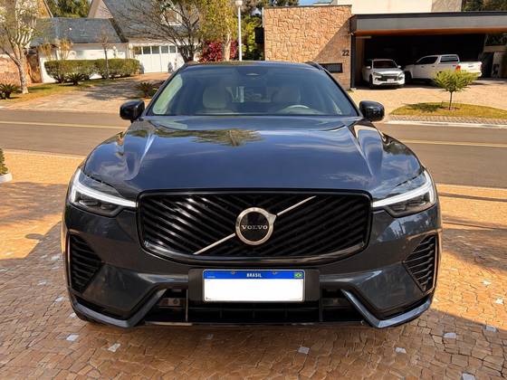 VOLVO XC60 2.0 T8 PHEV ULTRA DARK AWD GEARTRONIC